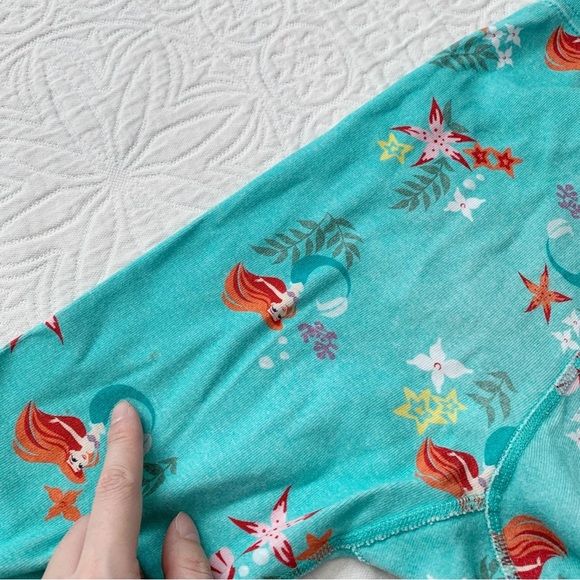 Hanna Andersson x Disney Princess Long Sleeve Pajamas (2 Sets - Rapunzel, Ariel) - Picture 4 of 5